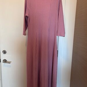 Old Navy Mauve Ribbed Maxi Dress